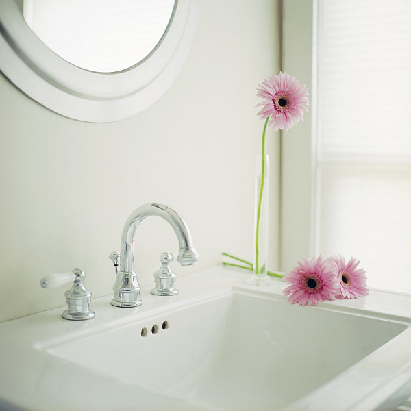 ideas-for-cleaning-the-bathroom-by-maids-of-london